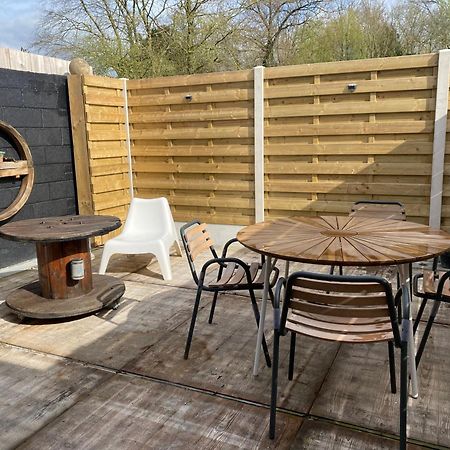 Entre Ville Et Campagne Appartement Cosy Avec Parking Et Terrasse Wood Coutiches Exterior foto